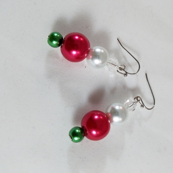 Hand Crafted Pearl Earrings Red, White, Green Pearls and Crystal Earrings - Picture 2 of 4